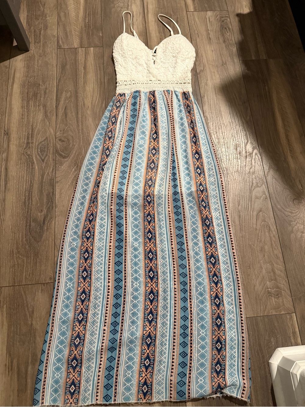 Rue21 White Floral Lace Tank Top